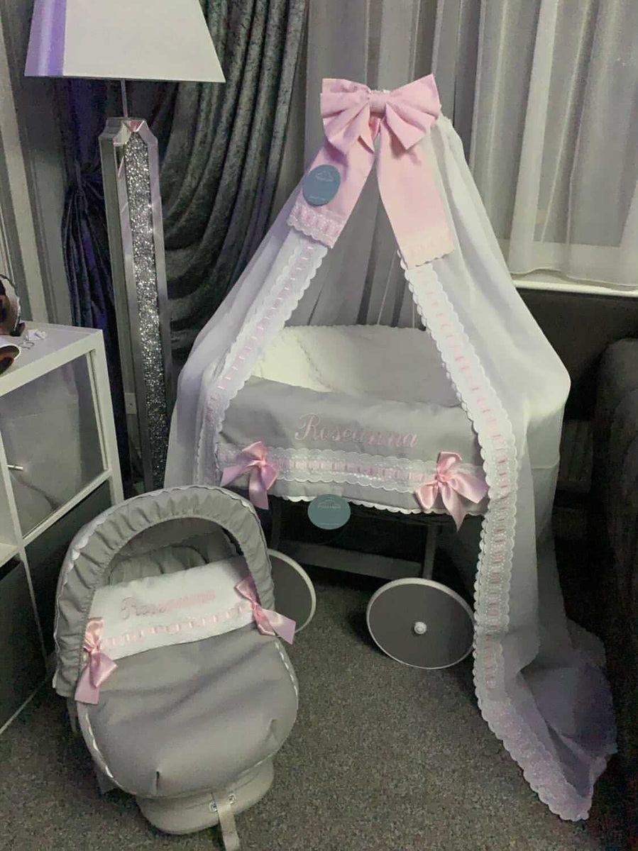 Crib with sales drapes