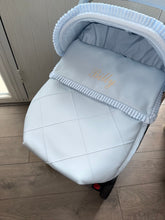 Load image into Gallery viewer, Diamond Single Stitch Frill leatherette Car Seat Set *various colours*