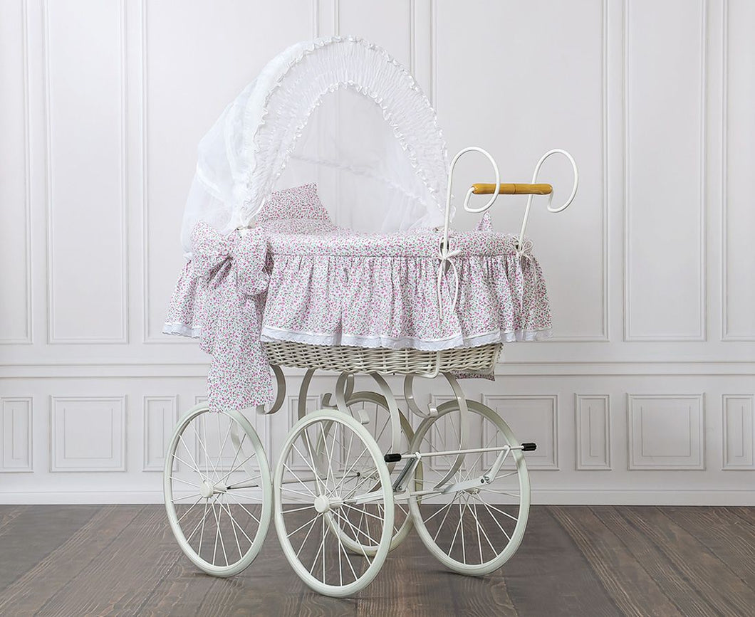 Jasmine Vintage White Bassinet