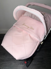 Load image into Gallery viewer, Diamond Single Stitch crown crest Frill leatherette Car Seat Set *various colours*
