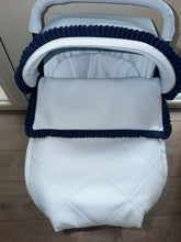 Load image into Gallery viewer, Diamond Single Stitch Frill leatherette Car Seat Set *various colours*