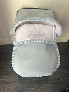Pompas Leatherette Ruffle Car Seat Set
