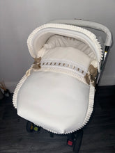 Load image into Gallery viewer, Cream Extra Ruffle Artenas Car Seat Set