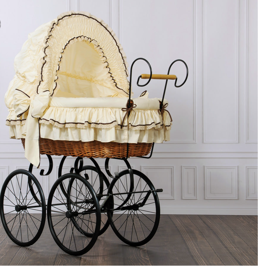 Cream & Chocolate Elisa Vintage Bassinet