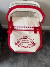 Load image into Gallery viewer, Leatherette Cream &amp; Red Artenas Frill Car Seat Set