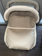 Load image into Gallery viewer, Double Diamond sparkle leatherette Car Seat Set *various colours*