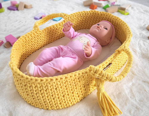 Mustard dolls crochet Moses basket