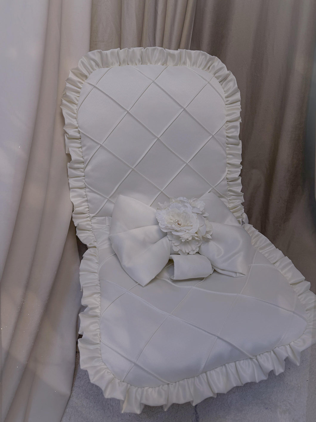 Luxury Diamond floral bow Bouncer Baby Chair