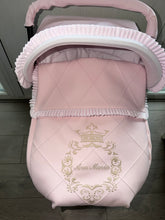 Load image into Gallery viewer, Diamond single Stitch crown crest Frill leatherette Car Seat Set *various colours*