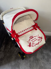 Load image into Gallery viewer, Leatherette Cream &amp; Red Artenas Frill Car Seat Set