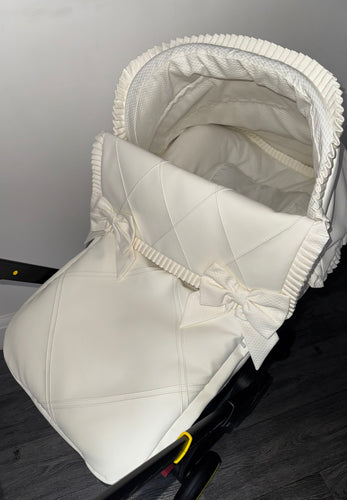 Diamond Double Stitch with frill & Bows leatherette Car Seat Set *various colours*
