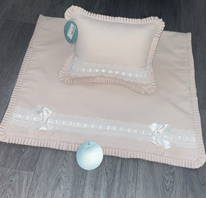 Artenas ruffle Blanket (various colours)