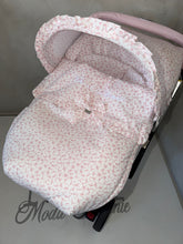 Load image into Gallery viewer, Floral Car Seat Set