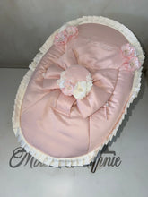 Load image into Gallery viewer, Luxury Gentina Bouncer Baby Chair