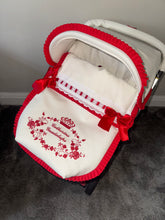 Load image into Gallery viewer, Leatherette Cream &amp; Red Artenas Frill Car Seat Set