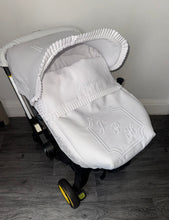 Load image into Gallery viewer, Custom Frame car seat set *various colours*