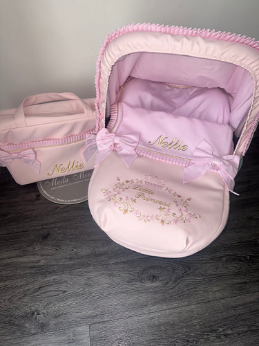 Custom Artenas Little Prince/Princess & Bows Ruffle Car seat