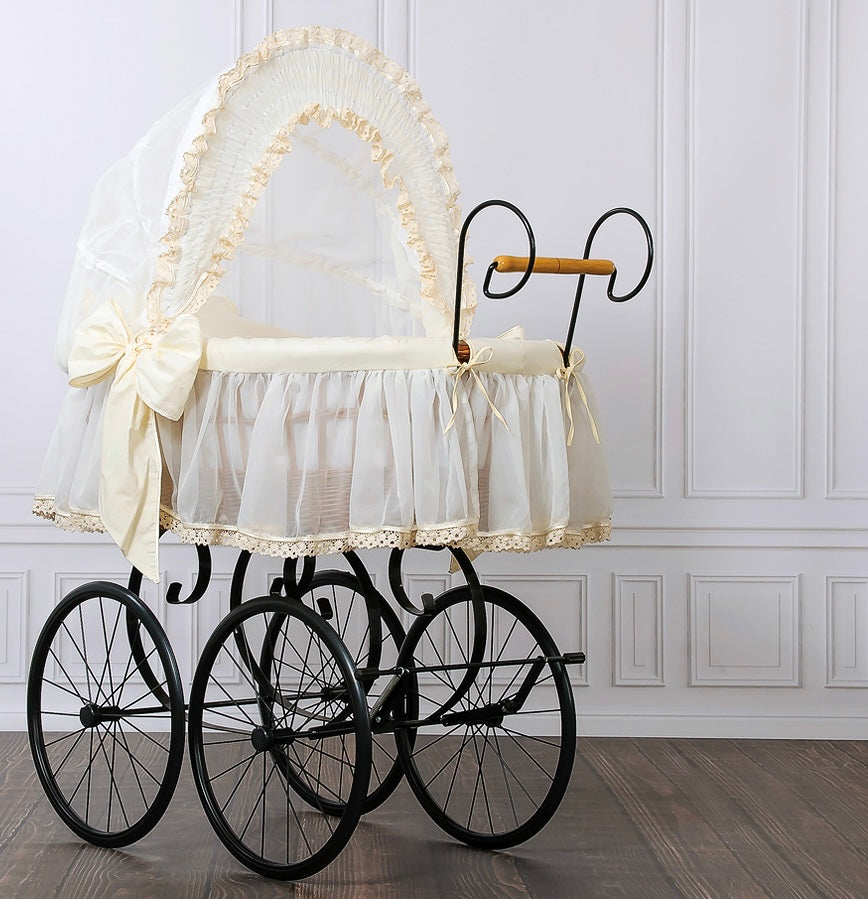Cream Elisa Vintage Bassinet