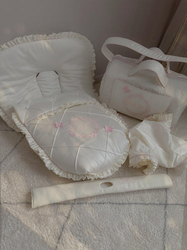 Satin diamond butterfly crest set