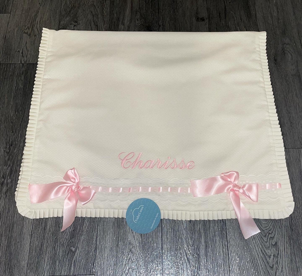 Artenas ruffle Blanket (various colours)