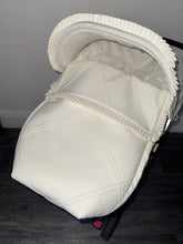 Load image into Gallery viewer, Diamond Double Stitch &amp; frill leatherette Car Seat Set *various colours*