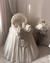 Load image into Gallery viewer, Elegance cream lace luxury full bassinet set