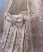 Load image into Gallery viewer, Full cream luxury full bassinet set