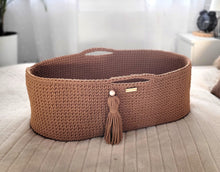 Load image into Gallery viewer, Caramel Crochet Moses Basket without stand