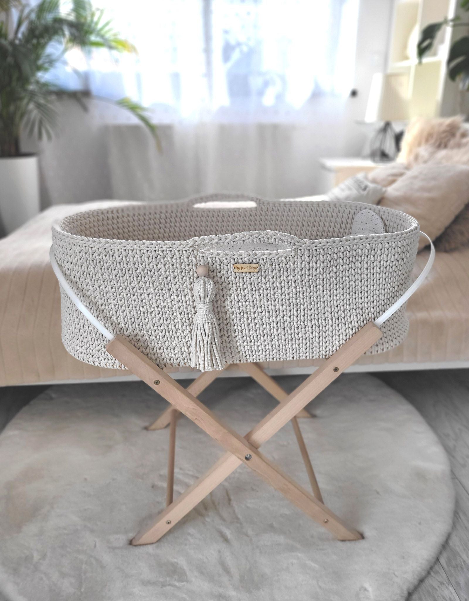 Cream Crochet Moses Basket with stand – ModaMinnie