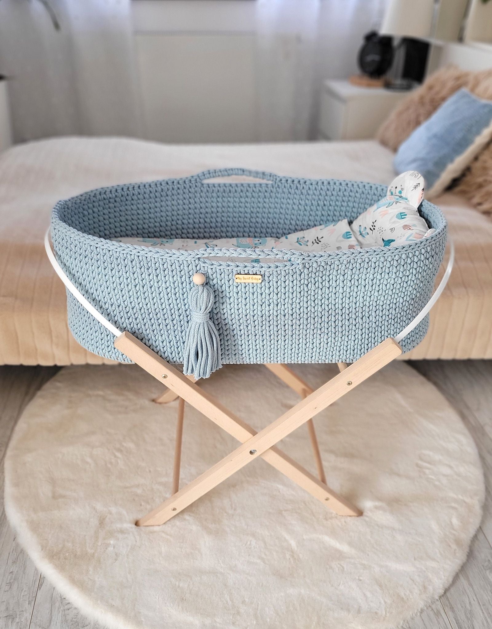 Misty Blue Crochet Moses Basket with stand – ModaMinnie